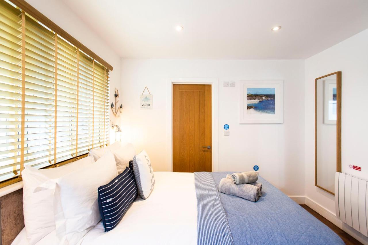 The Lighthouse Penthouse, Studio And Holiday Home St Ives Екстериор снимка