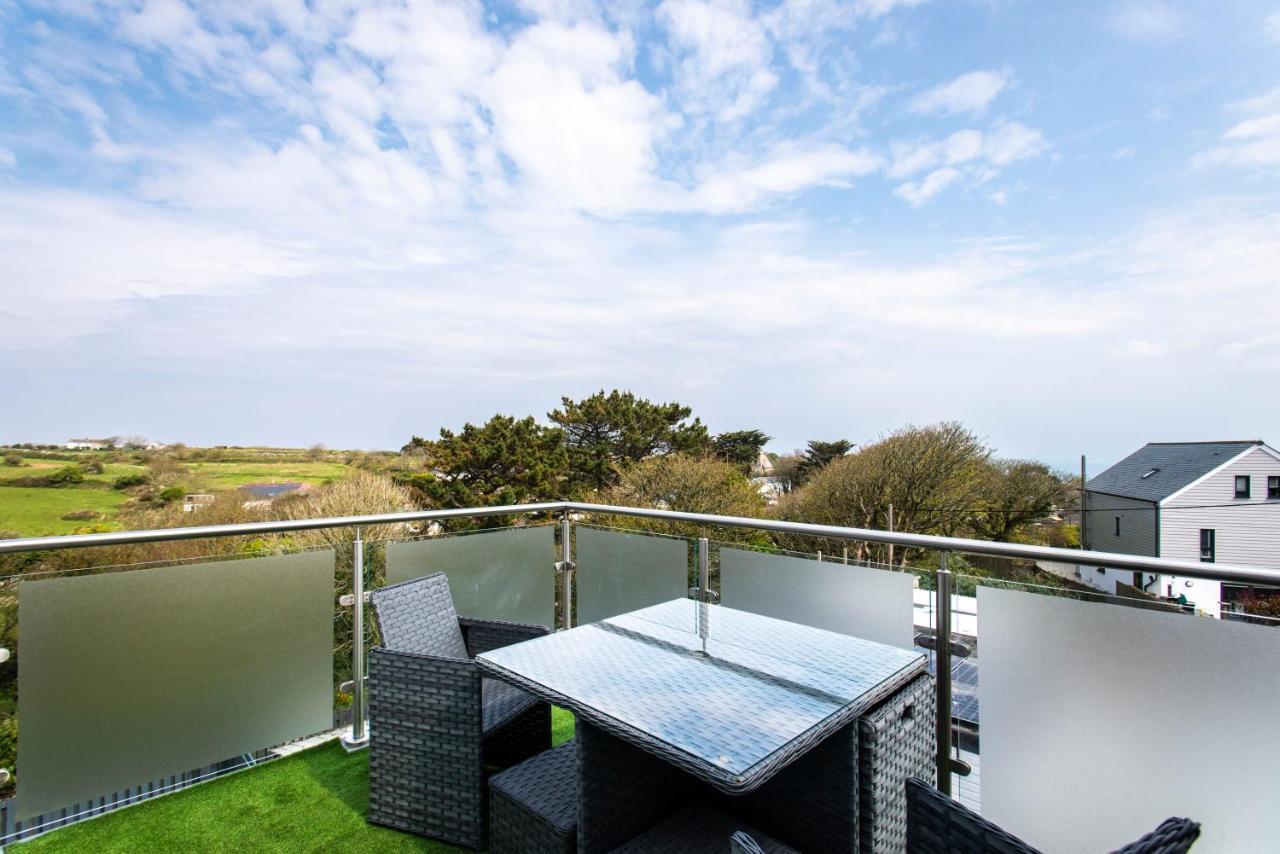 The Lighthouse Penthouse, Studio And Holiday Home St Ives Екстериор снимка